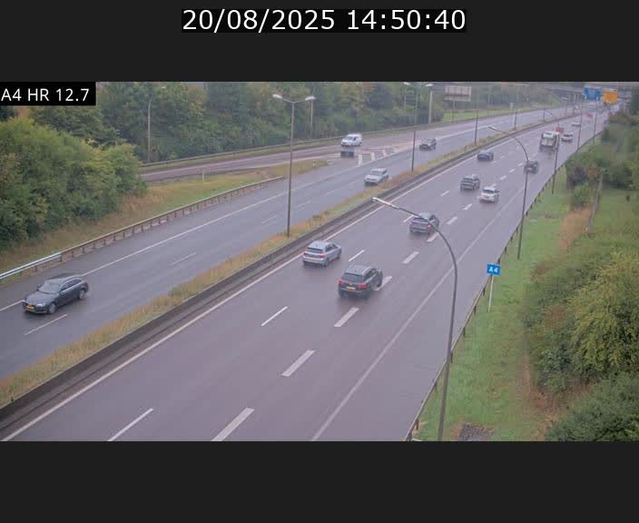 Traffic live webcam Luxembourg Esch sur Alzette - A4 - BK 12.7 - direction Esch-Belval