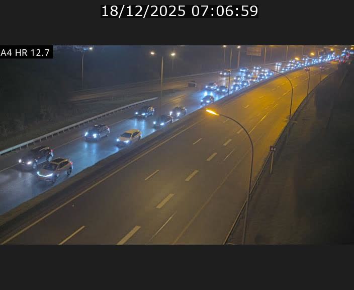 <h2>Traffic live webcam Luxembourg Esch sur Alzette - A4 - BK 12.7 - direction Esch-Belval</h2>