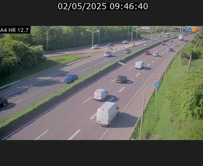 Traffic live webcam Luxembourg Esch sur Alzette - A4 - BK 12.7 - direction Esch-Belval