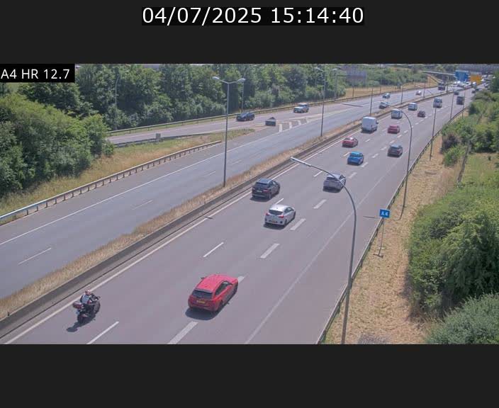 Traffic live webcam Luxembourg Esch sur Alzette - A4 - BK 12.7 - direction Esch-Belval