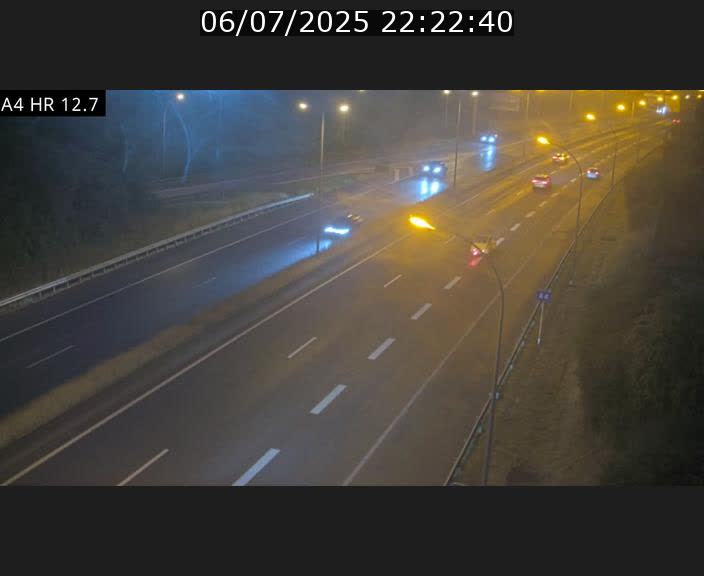 Traffic live webcam Luxembourg Esch sur Alzette - A4 - BK 12.7 - direction Esch-Belval