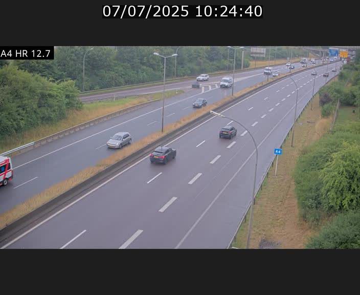 Traffic live webcam Luxembourg Esch sur Alzette - A4 - BK 12.7 - direction Esch-Belval