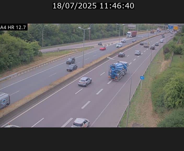 Traffic live webcam Luxembourg Esch sur Alzette - A4 - BK 12.7 - direction Esch-Belval