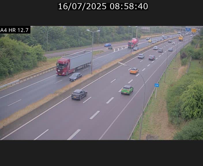 Traffic live webcam Luxembourg Esch sur Alzette - A4 - BK 12.7 - direction Esch-Belval