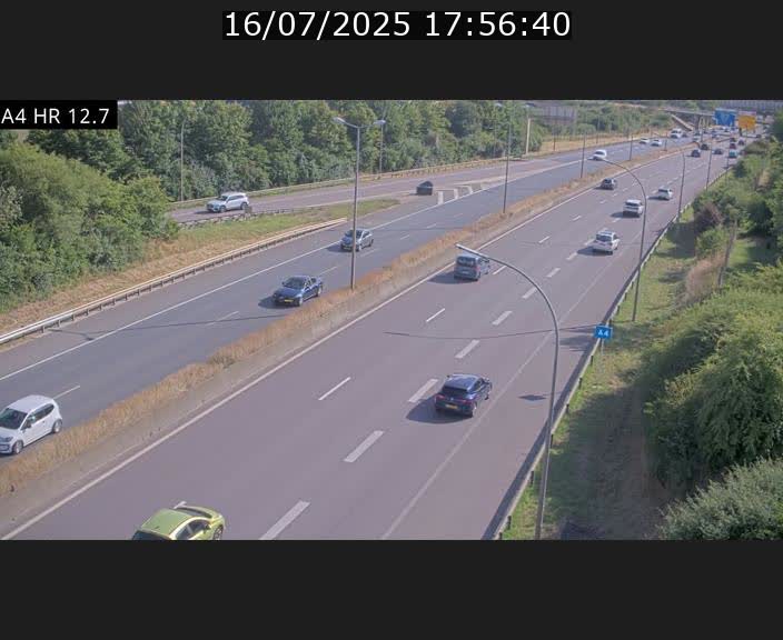 Traffic live webcam Luxembourg Esch sur Alzette - A4 - BK 12.7 - direction Esch-Belval