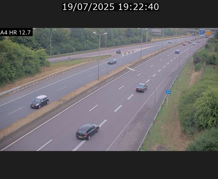 Traffic live webcam Luxembourg Esch sur Alzette - A4 - BK 12.7 - direction Esch-Belval