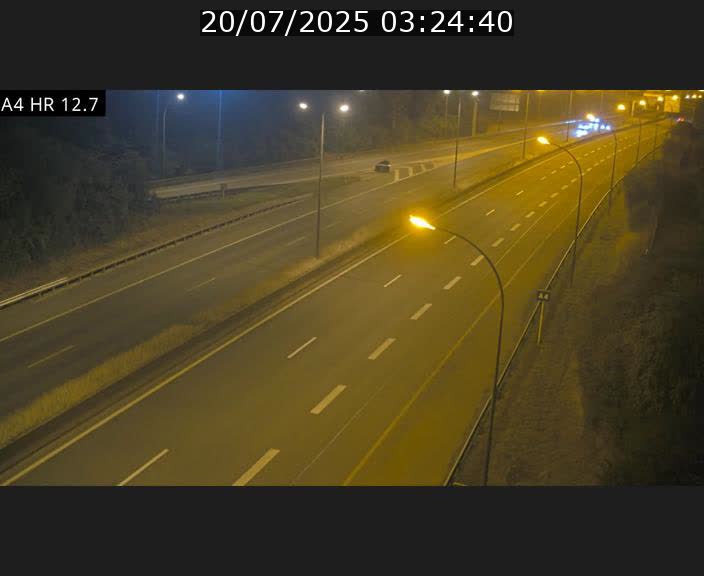 Traffic live webcam Luxembourg Esch sur Alzette - A4 - BK 12.7 - direction Esch-Belval
