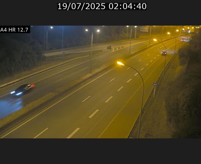 Traffic live webcam Luxembourg Esch sur Alzette - A4 - BK 12.7 - direction Esch-Belval