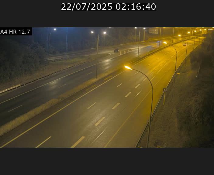 Traffic live webcam Luxembourg Esch sur Alzette - A4 - BK 12.7 - direction Esch-Belval