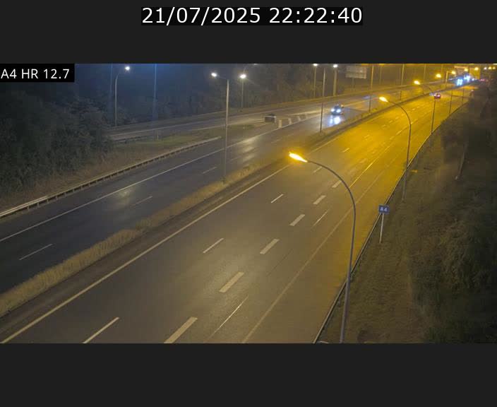 Traffic live webcam Luxembourg Esch sur Alzette - A4 - BK 12.7 - direction Esch-Belval
