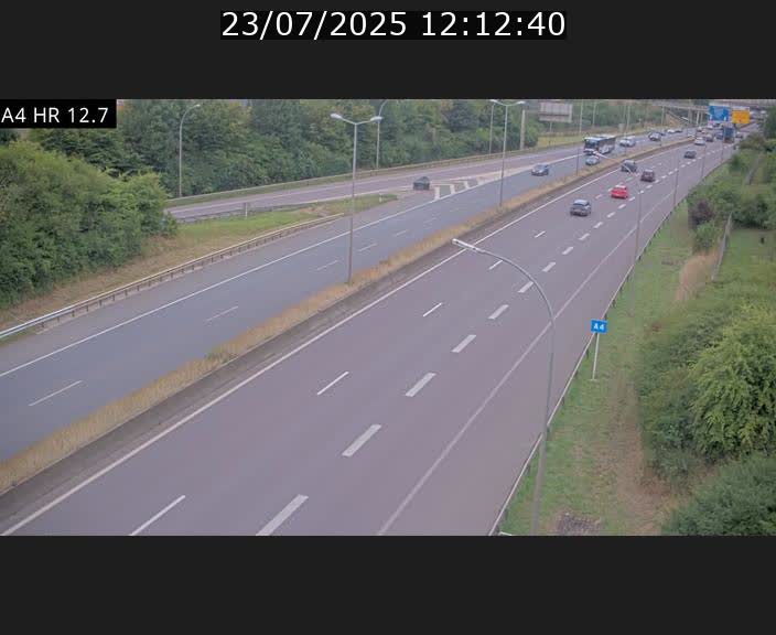 Traffic live webcam Luxembourg Esch sur Alzette - A4 - BK 12.7 - direction Esch-Belval