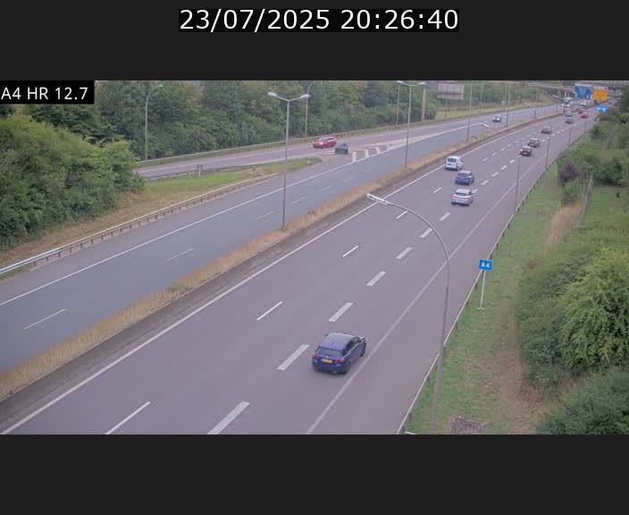 Traffic live webcam Luxembourg Esch sur Alzette - A4 - BK 12.7 - direction Esch-Belval