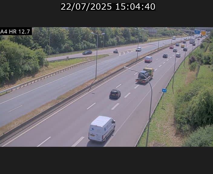 Traffic live webcam Luxembourg Esch sur Alzette - A4 - BK 12.7 - direction Esch-Belval