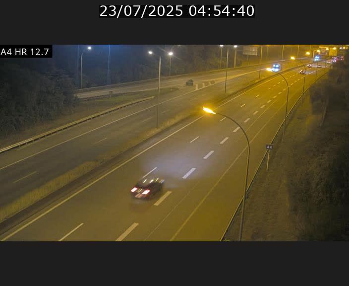Traffic live webcam Luxembourg Esch sur Alzette - A4 - BK 12.7 - direction Esch-Belval