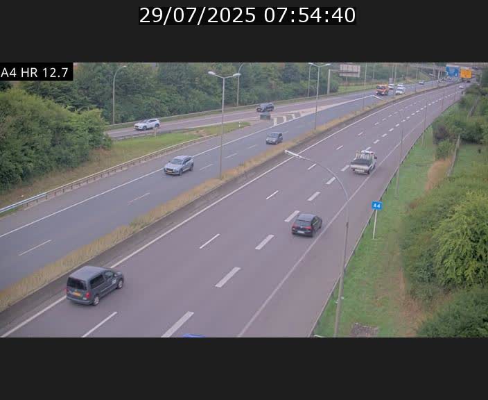 Traffic live webcam Luxembourg Esch sur Alzette - A4 - BK 12.7 - direction Esch-Belval