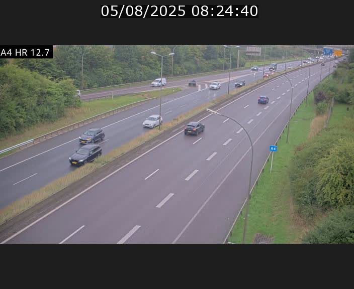 Traffic live webcam Luxembourg Esch sur Alzette - A4 - BK 12.7 - direction Esch-Belval