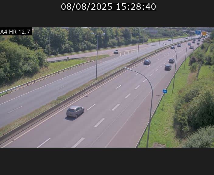 Traffic live webcam Luxembourg Esch sur Alzette - A4 - BK 12.7 - direction Esch-Belval