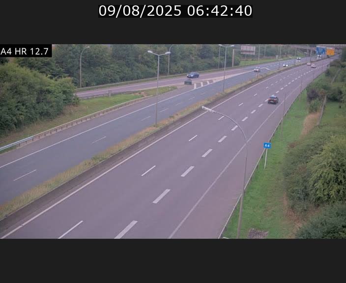 Traffic live webcam Luxembourg Esch sur Alzette - A4 - BK 12.7 - direction Esch-Belval