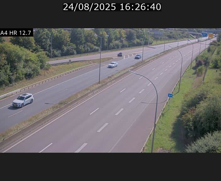 Traffic live webcam Luxembourg Esch sur Alzette - A4 - BK 12.7 - direction Esch-Belval