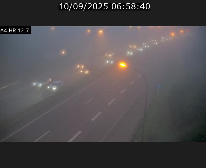 Traffic live webcam Luxembourg Esch sur Alzette - A4 - BK 12.7 - direction Esch-Belval