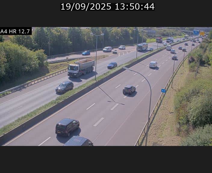 Traffic live webcam Luxembourg Esch sur Alzette - A4 - BK 12.7 - direction Esch-Belval