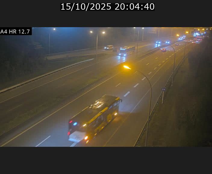 Traffic live webcam Luxembourg Esch sur Alzette - A4 - BK 12.7 - direction Esch-Belval