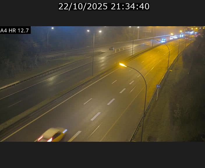 Traffic live webcam Luxembourg Esch sur Alzette - A4 - BK 12.7 - direction Esch-Belval