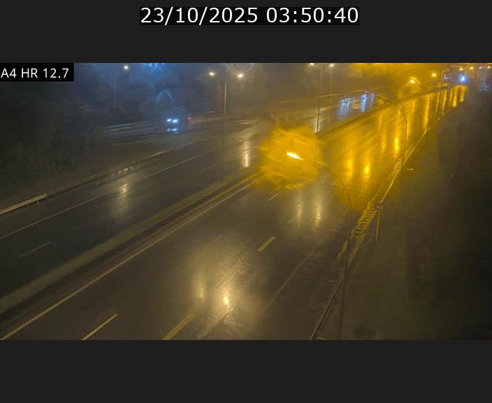 Traffic live webcam Luxembourg Esch sur Alzette - A4 - BK 12.7 - direction Esch-Belval