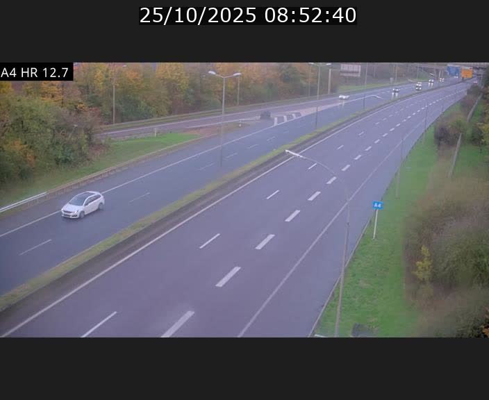 Traffic live webcam Luxembourg Esch sur Alzette - A4 - BK 12.7 - direction Esch-Belval