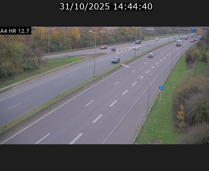 Traffic live webcam Luxembourg Esch sur Alzette - A4 - BK 12.7 - direction Esch-Belval