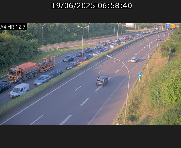 Traffic live webcam Luxembourg Esch sur Alzette - A4 - BK 12.7 - direction Esch-Belval