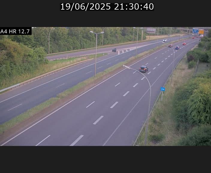 <h2>Traffic live webcam Luxembourg Esch sur Alzette - A4 - BK 12.7 - direction Esch-Belval</h2>