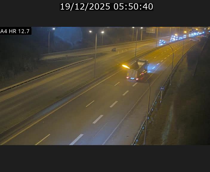 <h2>Traffic live webcam Luxembourg Esch sur Alzette - A4 - BK 12.7 - direction Esch-Belval</h2>