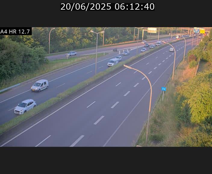 <h2>Traffic live webcam Luxembourg Esch sur Alzette - A4 - BK 12.7 - direction Esch-Belval</h2>