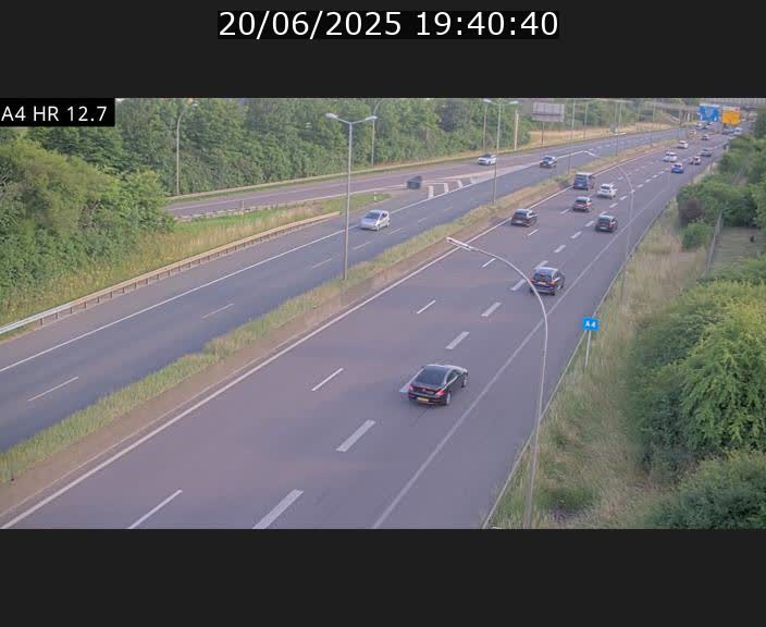 <h2>Traffic live webcam Luxembourg Esch sur Alzette - A4 - BK 12.7 - direction Esch-Belval</h2>