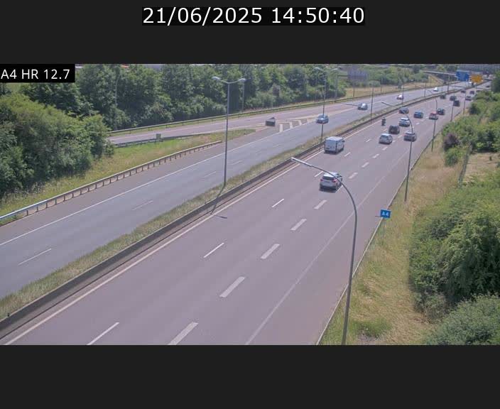 <h2>Traffic live webcam Luxembourg Esch sur Alzette - A4 - BK 12.7 - direction Esch-Belval</h2>