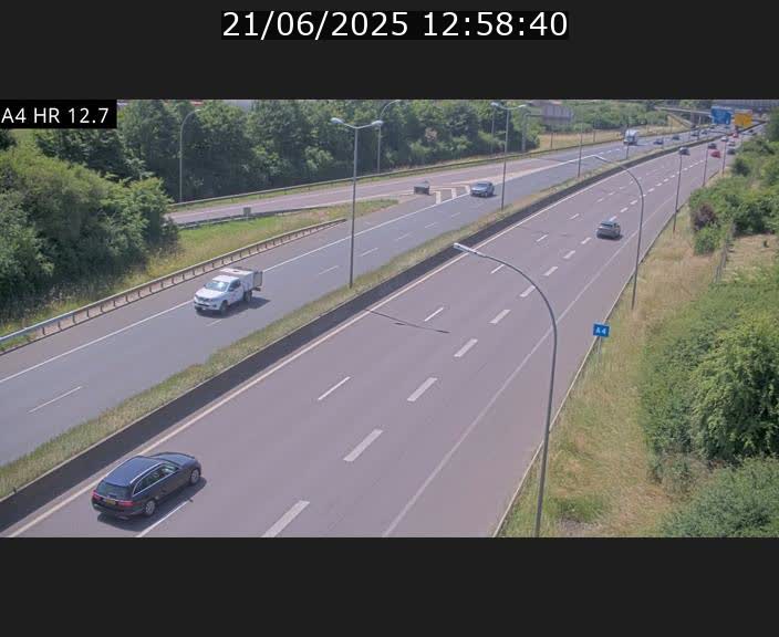 <h2>Traffic live webcam Luxembourg Esch sur Alzette - A4 - BK 12.7 - direction Esch-Belval</h2>