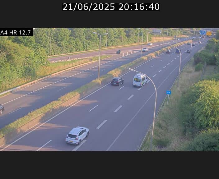 <h2>Traffic live webcam Luxembourg Esch sur Alzette - A4 - BK 12.7 - direction Esch-Belval</h2>