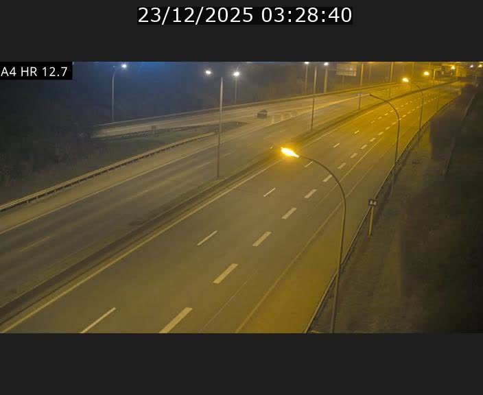 Traffic live webcam Luxembourg Esch sur Alzette - A4 - BK 12.7 - direction Esch-Belval