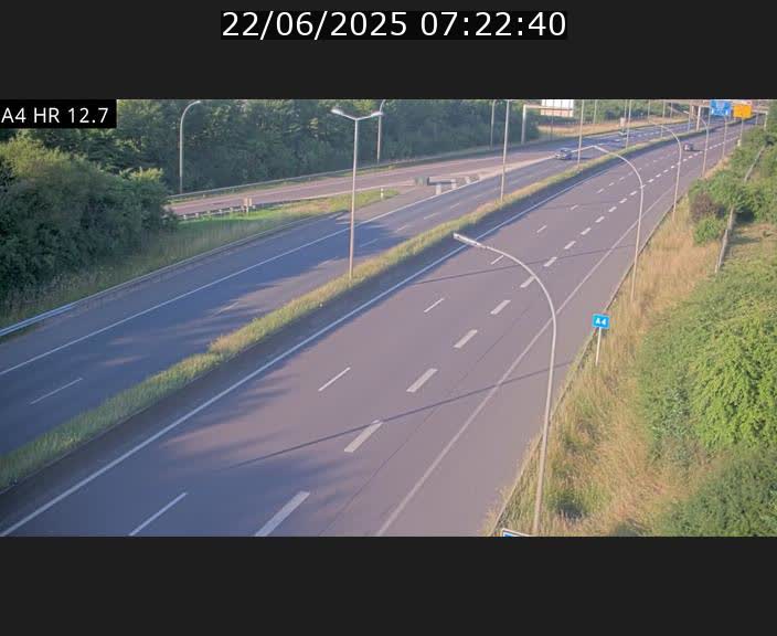 <h2>Traffic live webcam Luxembourg Esch sur Alzette - A4 - BK 12.7 - direction Esch-Belval</h2>
