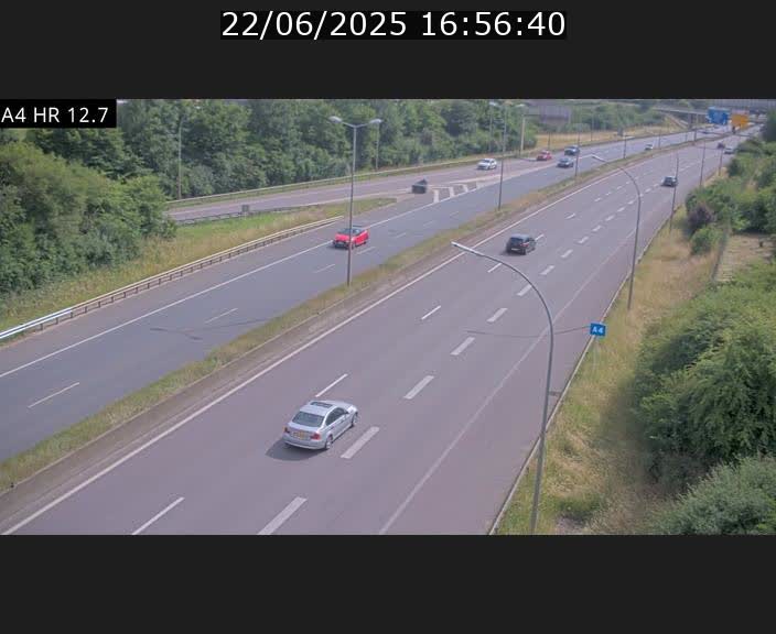 <h2>Traffic live webcam Luxembourg Esch sur Alzette - A4 - BK 12.7 - direction Esch-Belval</h2>