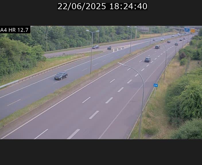 <h2>Traffic live webcam Luxembourg Esch sur Alzette - A4 - BK 12.7 - direction Esch-Belval</h2>