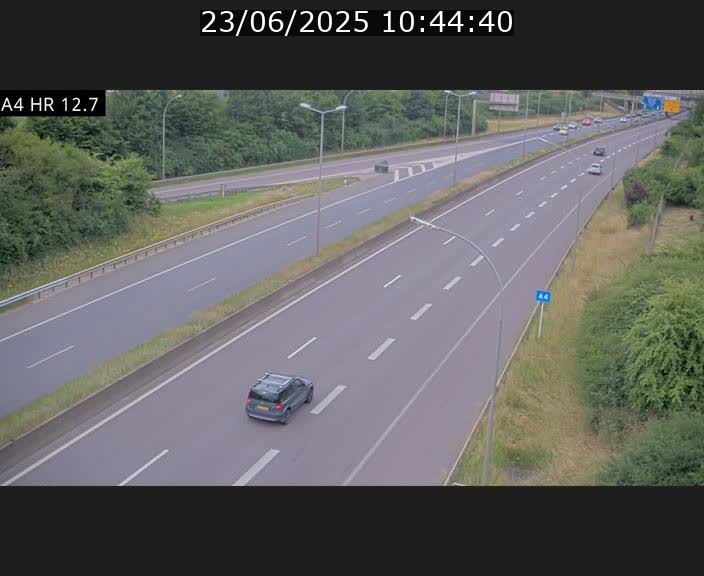 <h2>Traffic live webcam Luxembourg Esch sur Alzette - A4 - BK 12.7 - direction Esch-Belval</h2>