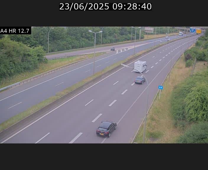 <h2>Traffic live webcam Luxembourg Esch sur Alzette - A4 - BK 12.7 - direction Esch-Belval</h2>