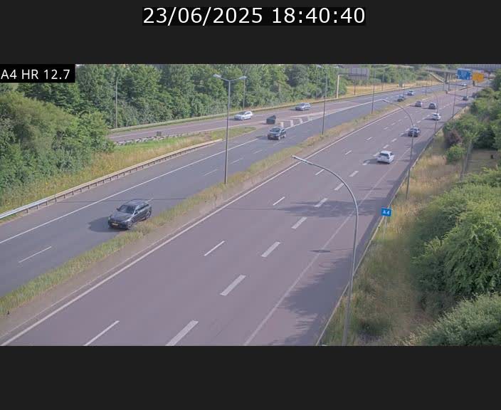 <h2>Traffic live webcam Luxembourg Esch sur Alzette - A4 - BK 12.7 - direction Esch-Belval</h2>
