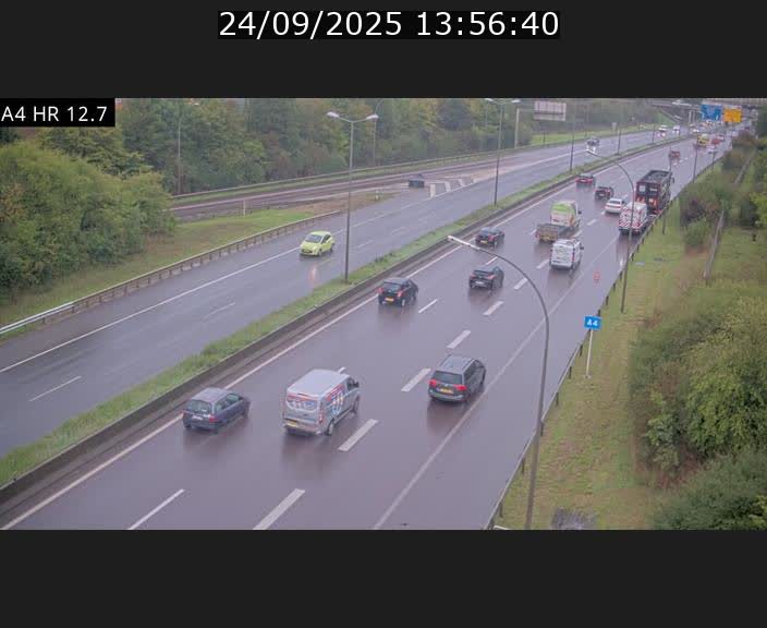 <h2>Traffic live webcam Luxembourg Esch sur Alzette - A4 - BK 12.7 - direction Esch-Belval</h2>