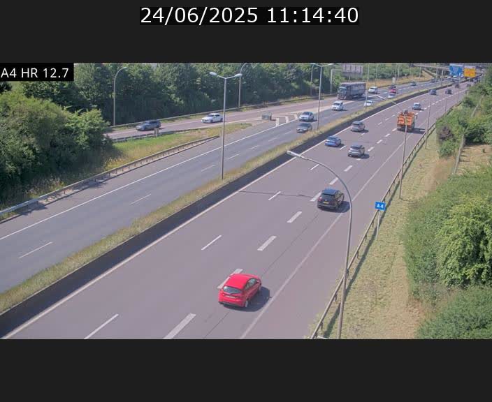 <h2>Traffic live webcam Luxembourg Esch sur Alzette - A4 - BK 12.7 - direction Esch-Belval</h2>
