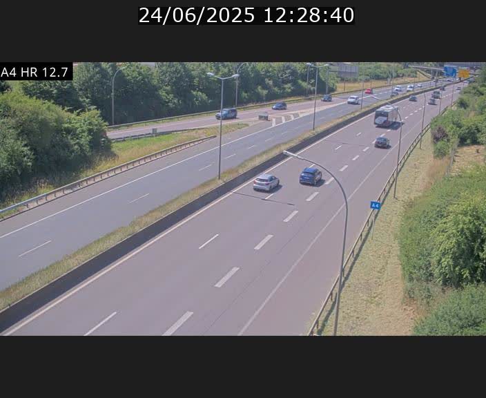 <h2>Traffic live webcam Luxembourg Esch sur Alzette - A4 - BK 12.7 - direction Esch-Belval</h2>