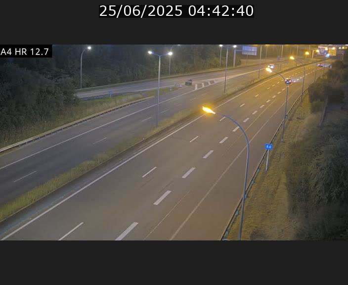 <h2>Traffic live webcam Luxembourg Esch sur Alzette - A4 - BK 12.7 - direction Esch-Belval</h2>