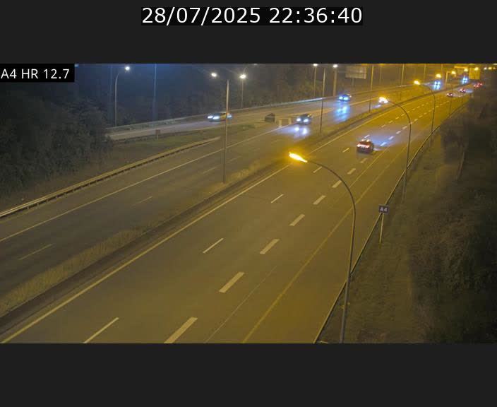 <h2>Traffic live webcam Luxembourg Esch sur Alzette - A4 - BK 12.7 - direction Esch-Belval</h2>